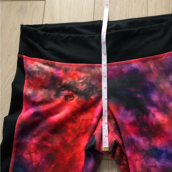 Champion Duodry Galaxy Print Capri Leggings - Picture 7 of 8
